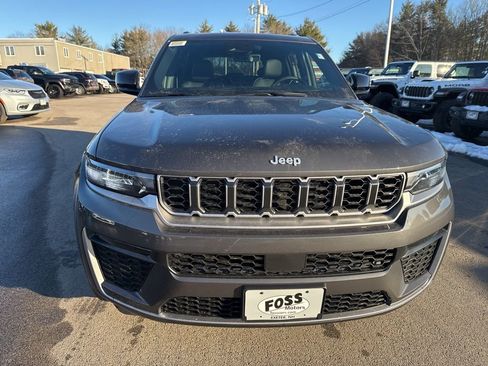 New 2026 Jeep Grand Cherokee Limited image 8