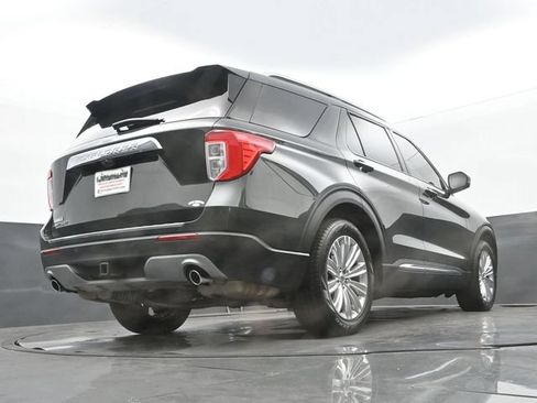 Used 2023 Ford Explorer Limited w/ Limited Technology Package RWD image 11