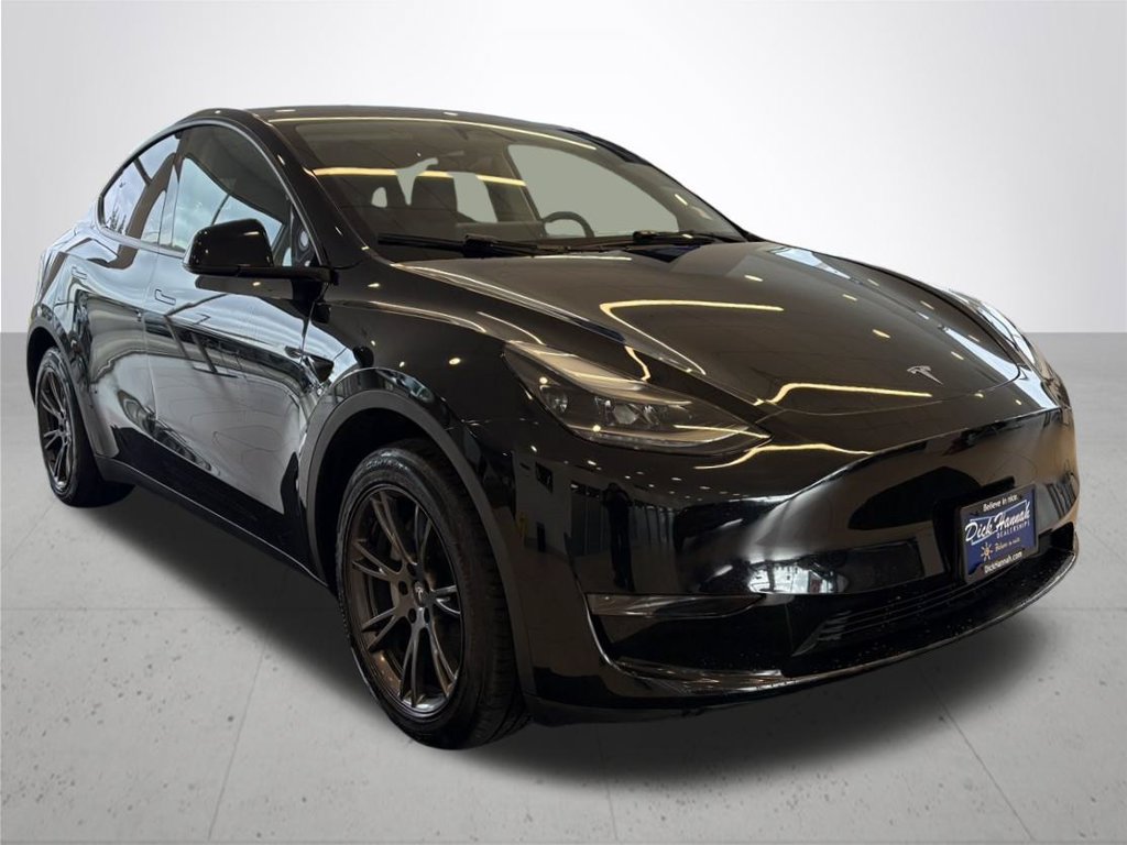 Used 2025 Tesla Model Y Long Range RWD image 5