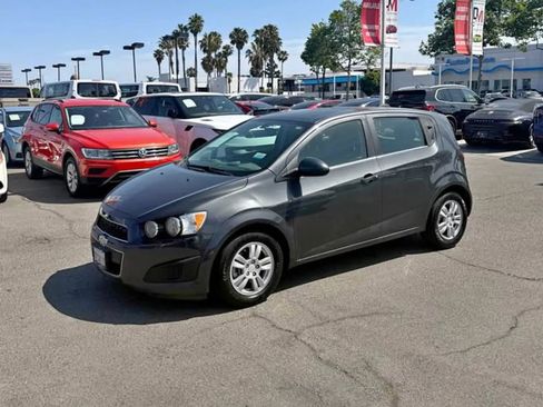 Used 2016 Chevrolet Sonic LT image 2