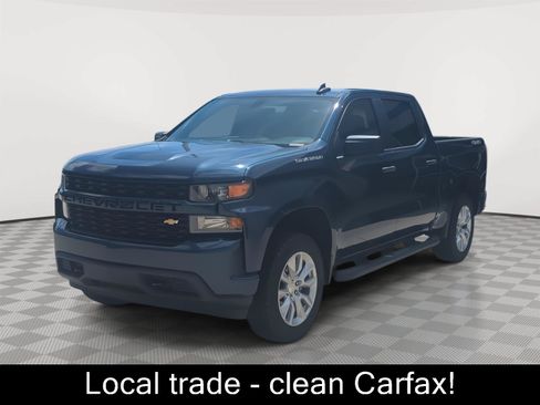 Used 2020 Chevrolet Silverado 1500 Custom w/ Custom Value Package AWD/4WD image 1