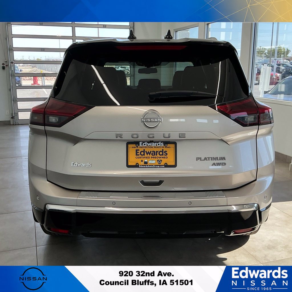 Used 2025 Nissan Rogue Platinum w/ Tech Package AWD/4WD image 7