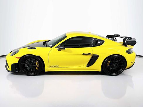 Certified 2024 Porsche 718 Cayman GT4 RS image 2