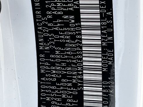 Used 2025 Toyota Corolla LE image 29