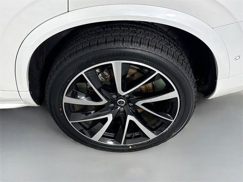 Used 2023 Volvo XC90 B6 Plus w/ Protection Package Premier image 30