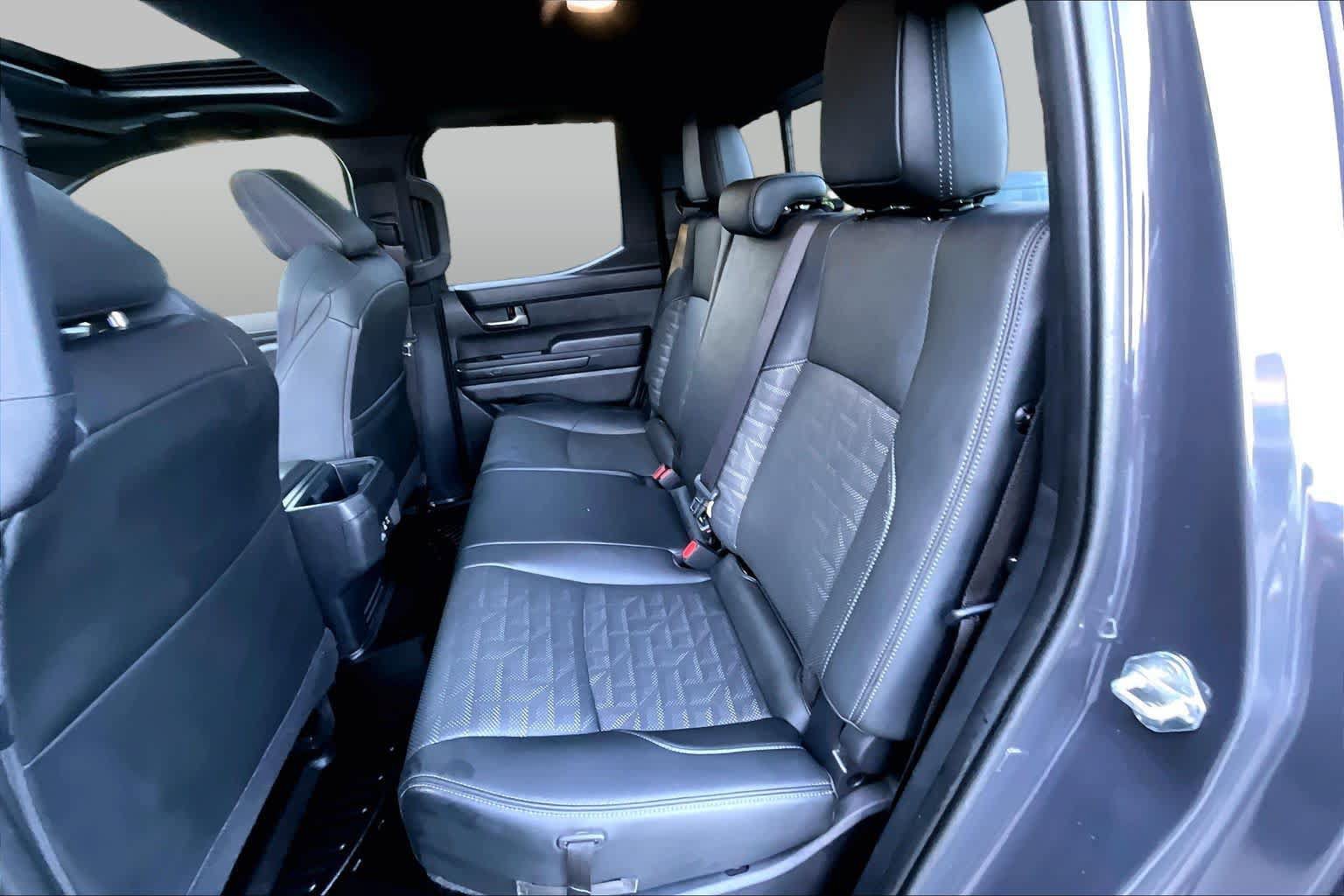 Used 2024 Toyota Tacoma TRD Off-Road w/ TRD Off Road Premium Package AWD/4WD image 19