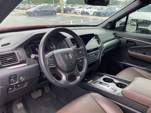 Used 2025 Honda Passport EX-L image 14