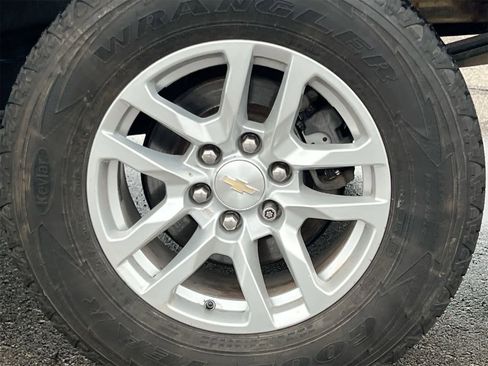 Used 2020 Chevrolet Silverado 1500 LT w/ All-Star Edition image 14