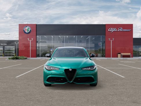 New 2025 Alfa Romeo Giulia w/ Veloce Package Rwd image 7