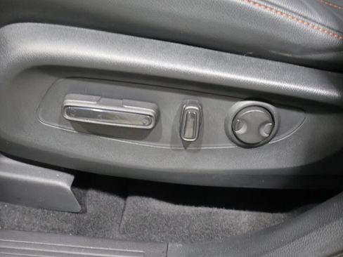 Used 2025 Honda CR-V Sport Touring image 12