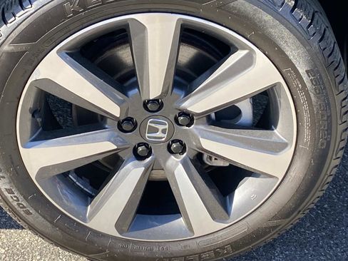 Used 2023 Honda Pilot Touring image 27