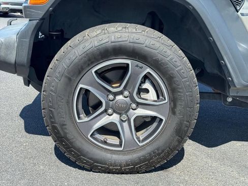 Used 2019 Jeep Wrangler Unlimited Sport S image 9