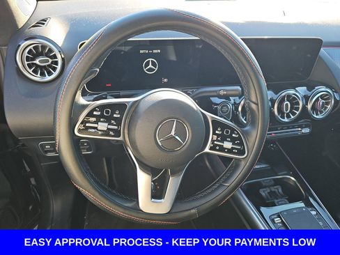 Used 2021 Mercedes-Benz GLA 250 4MATIC w/ Premium Package image 10