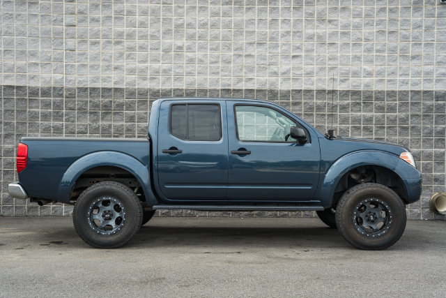 Used 2016 Nissan Frontier SV AWD/4WD image 4