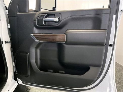 Used 2020 Chevrolet Silverado 2500 LT w/ True North Edition image 30