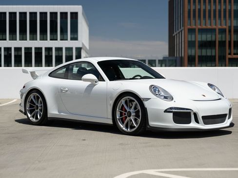 Used 2015 Porsche 911 GT3 RWD image 42