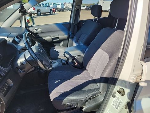 Used 2004 Mitsubishi Endeavor XLS AWD/4WD image 24