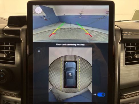 Certified 2023 Ford Expedition Platinum image 24