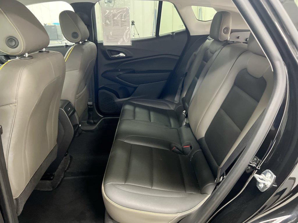 Used 2025 Chevrolet Trax ACTIV w/ Driver Confidence Package FWD image 22