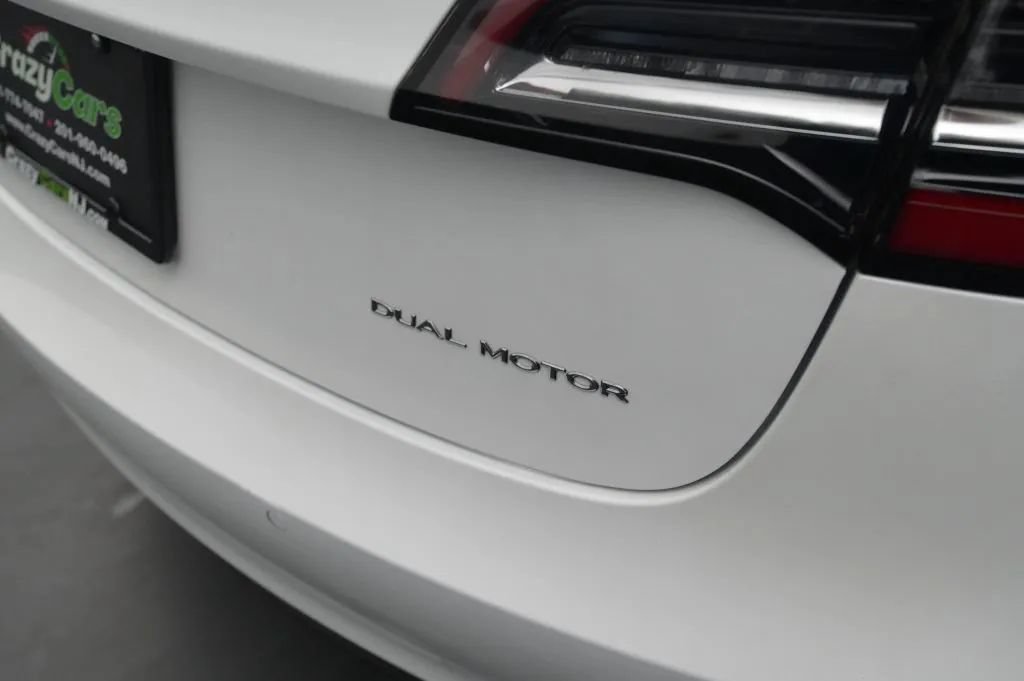 Used 2022 Tesla Model 3 Long Range AWD/4WD image 16