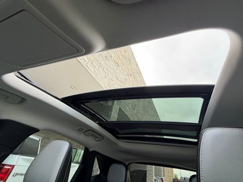 Used 2023 Ford Escape SE w/ PHEV Premium Package image 35