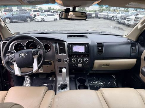 Used 2014 Toyota Sequoia Limited AWD/4WD image 27