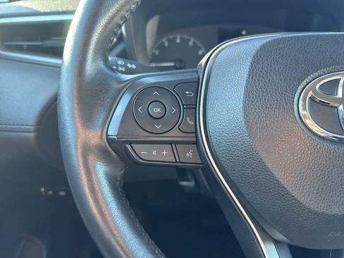 Used 2023 Toyota Corolla Cross LE image 42