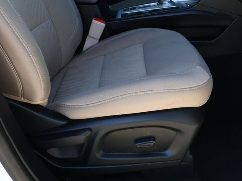 Used 2023 Ford Explorer XLT image 18