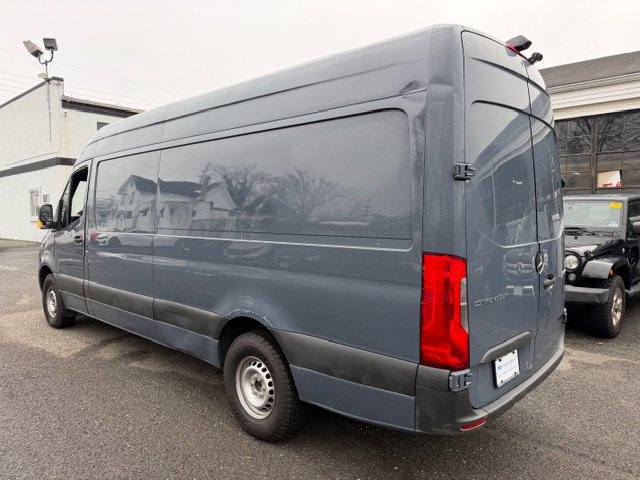 Used 2019 Mercedes-Benz Sprinter 170 image 2
