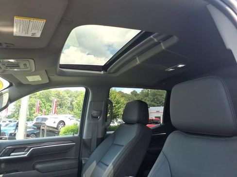 Used 2024 Chevrolet Silverado 1500 LTZ w/ LTZ Premium Package AWD/4WD image 15
