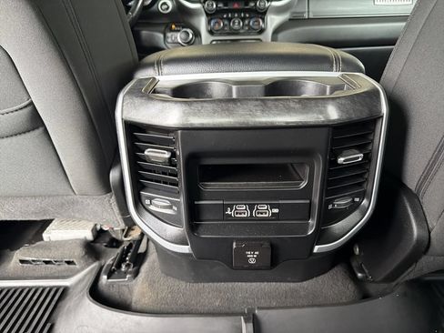 Used 2020 RAM 1500 Big Horn AWD/4WD image 22