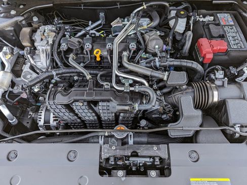 New 2025 Nissan Altima 2.5 SR w/ SR Premium Package image 11