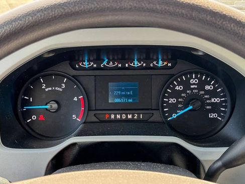 Used 2022 Ford F650 2WD Regular Cab Super Duty image 25