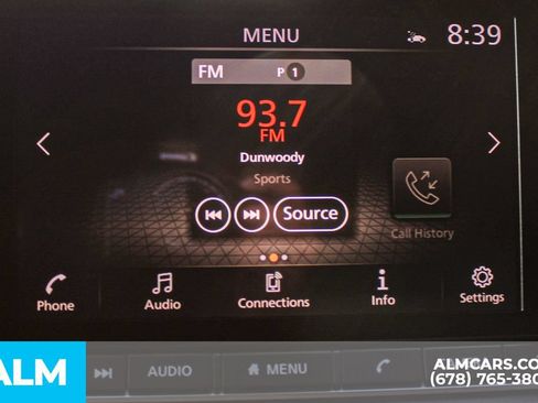 Used 2025 Nissan Rogue SV FWD image 34
