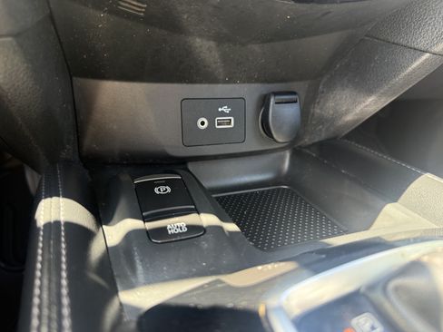 Used 2020 Nissan Rogue SL w/ Premium Package FWD image 17