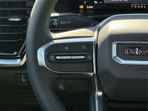 New 2026 GMC Canyon Elevation w/ LPO, Black Badging Package image 9