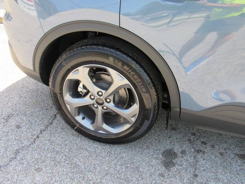 Used 2025 Ford Escape ST-Line FWD image 4