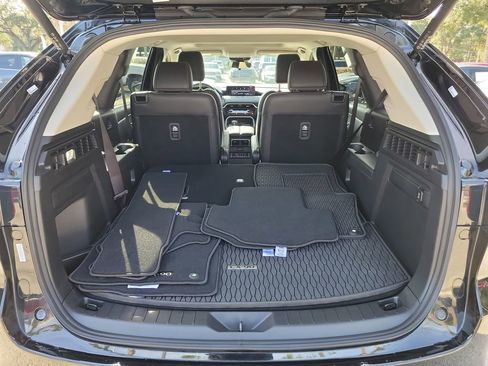 Used 2024 MAZDA CX-90 3.3 Turbo w/ Preferred Package image 10