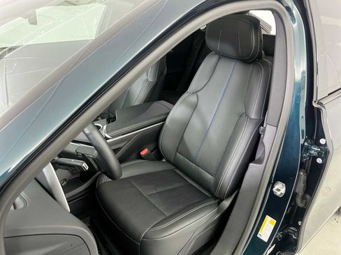 Used 2024 Cadillac Lyriq Luxury image 13