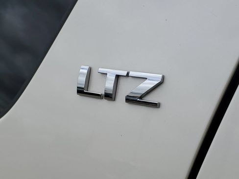 Used 2013 Chevrolet Tahoe LTZ AWD/4WD image 5