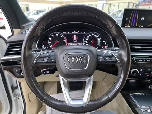 Used 2017 Audi Q7 3.0T Premium AWD/4WD image 30