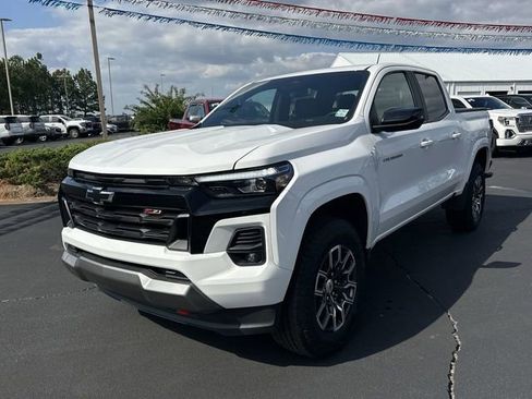 Certified 2023 Chevrolet Colorado Z71 w/ Advanced Trailering Package image 4
