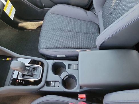 Used 2025 Subaru Forester Premium image 22