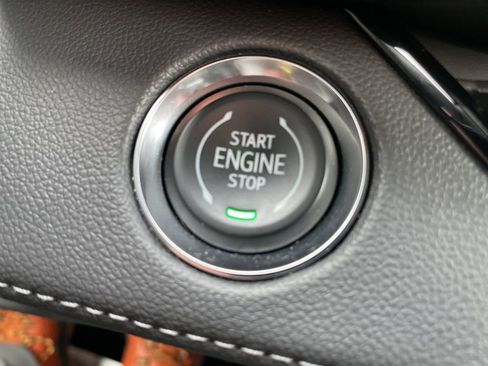 Used 2025 Buick Enclave Preferred image 26