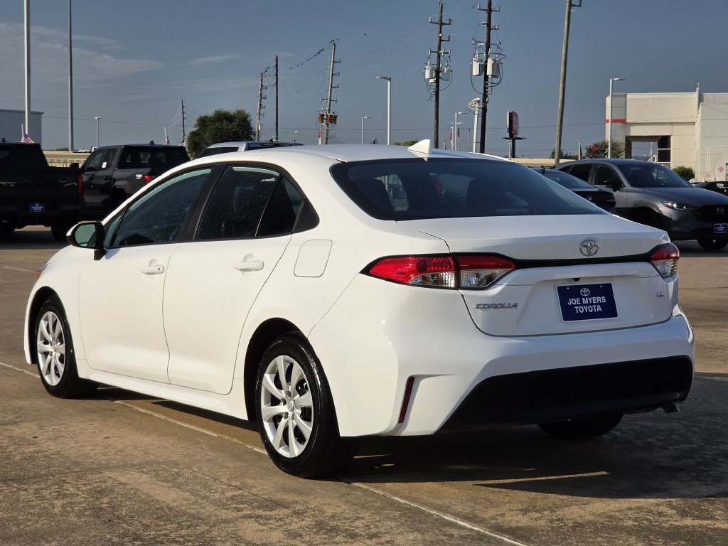 Used 2026 Toyota Corolla LE FWD image 7