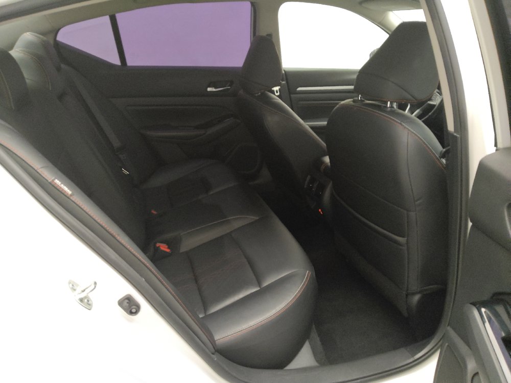 Used 2023 Nissan Altima 2.0 SR FWD image 19