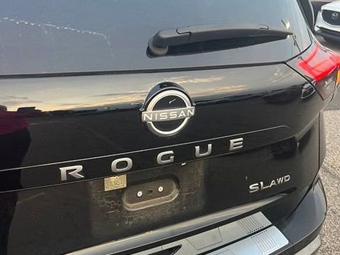 Used 2025 Nissan Rogue SL w/ SL Premium Package AWD/4WD image 21