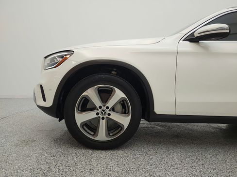 Used 2022 Mercedes-Benz GLC 300 image 17
