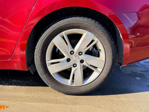 Used 2014 Chevrolet Cruze Diesel image 7