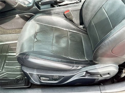 Used 2018 Ford Mustang Premium image 18